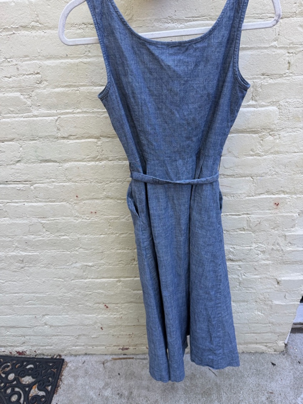 Gorgeous EUC Boden* Joanna denim-like dress
Super cute for spring or summer! - Picture 6 of 6